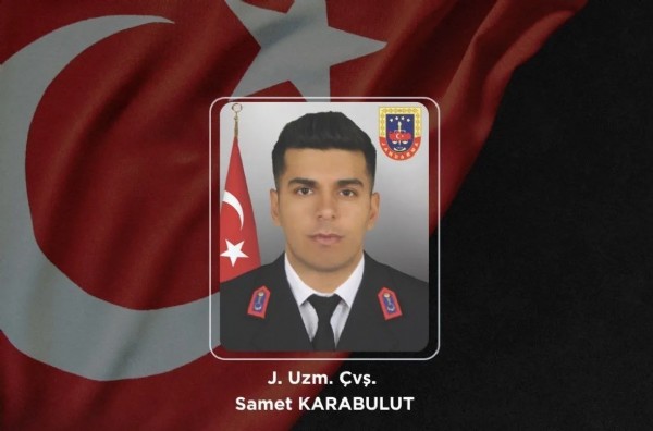 Van'da Ticari Araç Askeri Araca Çarptı! Şehidimiz Var